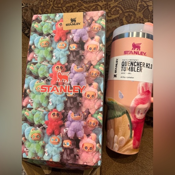 STANLEY custom Labubu Quencher H2.0 Tumbler 40 oz, Pink - Picture 7 of 7